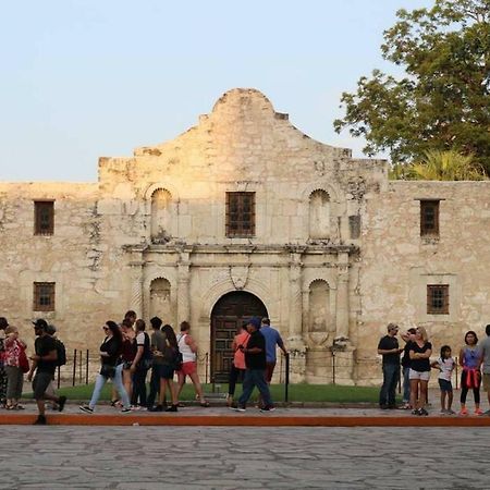 Hays St Cozy Remodeled 2Br/2Ba House Sleeps 8 Lägenhet San Antonio Exteriör bild
