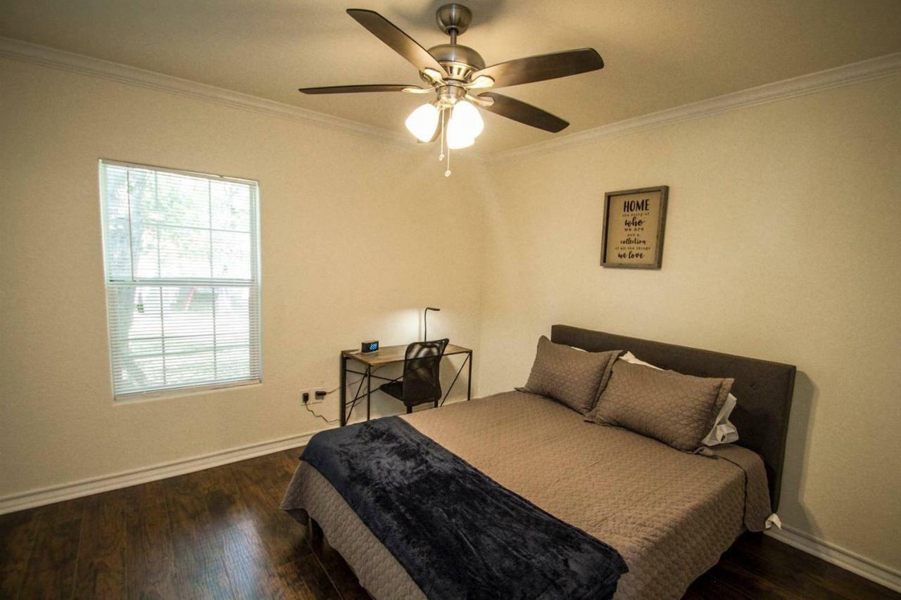 Hays St Cozy Remodeled 2Br/2Ba House Sleeps 8 Lägenhet San Antonio Exteriör bild