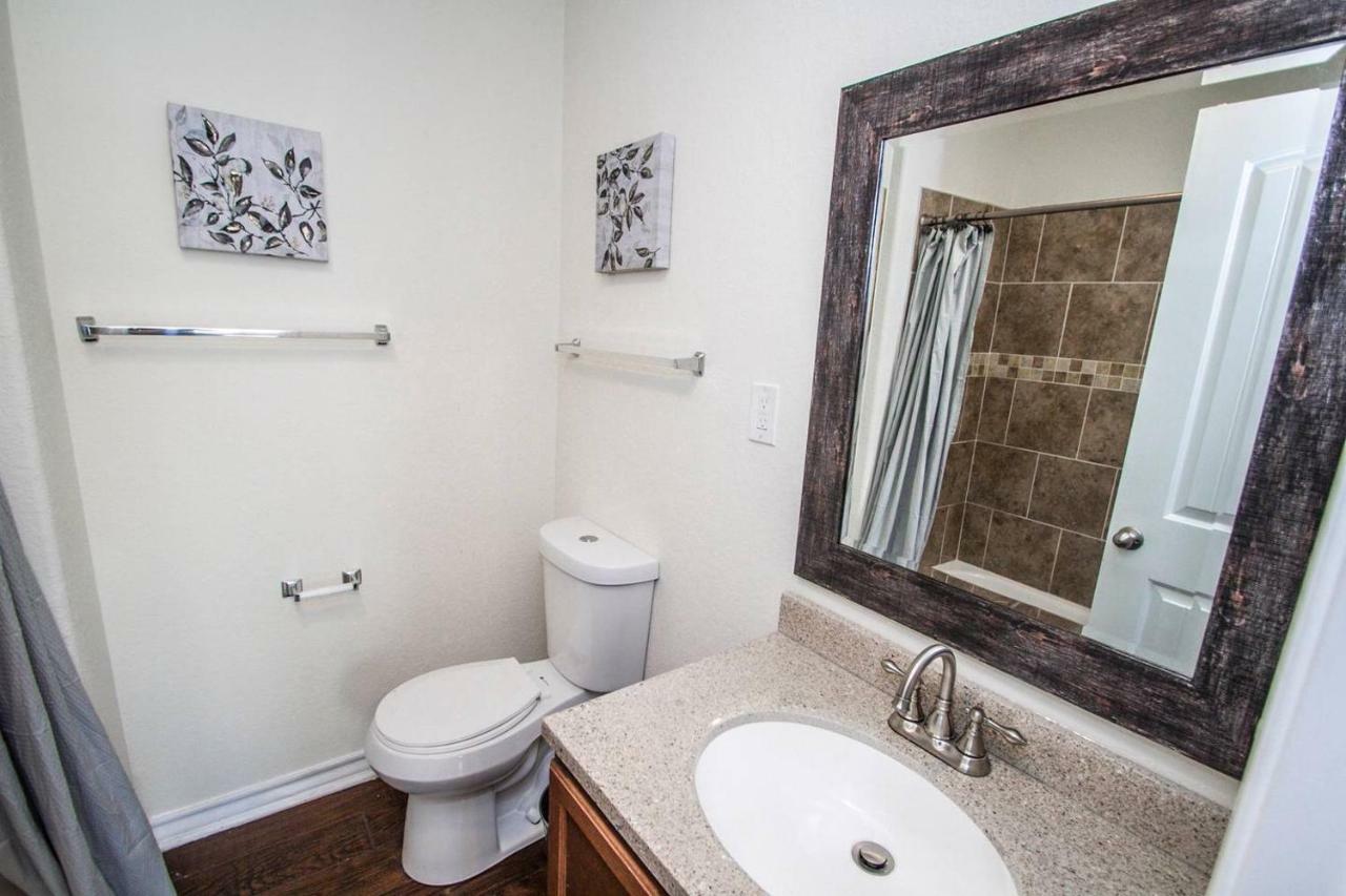 Hays St Cozy Remodeled 2Br/2Ba House Sleeps 8 Lägenhet San Antonio Exteriör bild